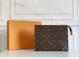 Designers Clutch Bags tote bag wallet Men and Women Luxurys Handbags Lady Classic Large Capacity Brown Purses Business POUCH Wash Bag 26*20*5cm