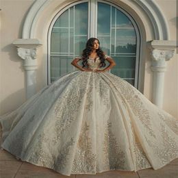 Luxury Dubai Arabia Ball Gown Wedding Dresses Off the Shoulder Beads Lace Appliqued Plus Size Custom Made Bridal Gowns Backless Ve293L