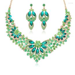 Pendant Necklaces Exaggerated Big Flower Leave Vintage Earrings Necklace 2 Pieces Set Retro Green Chain Party Club