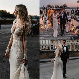 2021 Mermaid Wedding Dresses V Neck Long Sleeves Lace Appliques Bridal Gowns Custom Made Backless Sweep Train Beach Robe De Soiree2762