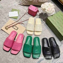 Slippers New women's flat high-quality slippers couple square head printed flip-flops Luxury outer wear leather beach Jelly qiuti17