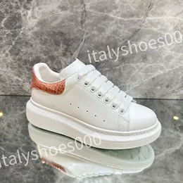 2023 new Fashion Shoes White Black Dream Sneaker womens and mens Rubber Sole Soft Calfskin Leather Lace-up Trainers