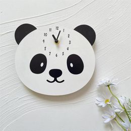 Wall Clocks INS Nordic Cute Panda Wooden Clock Non-Ticking Cartoon Wood Mute Silent Kids Room Decorations Ornaments Po Props