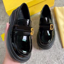 Metal Studies Thick Solid Casual Slip on Shoe Fashion Designers 2023SS Paint Shiny Shoes Full Print Chequered Shoes Casual