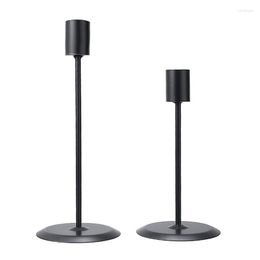 Candle Holders 2pcs Single-head Iron Stick Stand Wedding Party Pillar Western Style Candlelight Decor