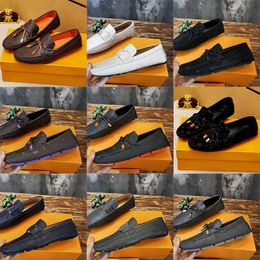 Fashion metal buttons Doudou classic shoes solid color luxury men driving shoelaces superstar flat shoes casual shoes sneakers.
