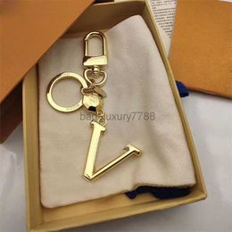 Gold Letter Key Chains Luxury Desginers Keyrings Lovers Bag Accessories Car Key Holder For Men Women Gift