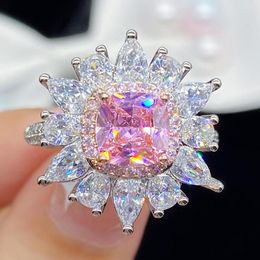 Cluster Rings Luxury Big Pink Crystal Flowers Diamonds Gemstones For Women 18k White Gold Filled Fine Jewellery Bijoux Party Accessories