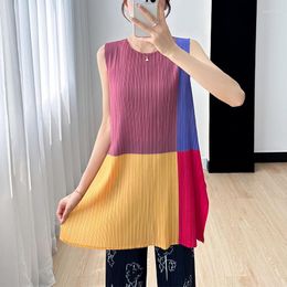 Women's T Shirts Miyake Hiroshi Age-reducing Color-Block Vest Top Loose Pleated T-shirt Women's Mid-Length Design Sense Small Shirt 2023