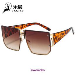 8A quality Designer H home sunglasses on sale Sunglasses women in summer new large frame hollowed out internet celebrity street photo gla With Gift Box EEL0