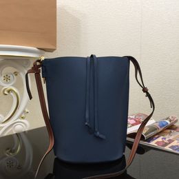 9A designer shoulder bag Ladies gate bucket bag leather Fashion handbag Luxury crossbody bag High Quality shopping bag new 2023