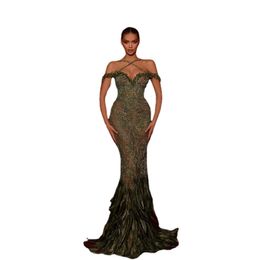 Dark Evening Dresses Sleeveless V Neck Halter 3D Lace Beaded Off Shoulder Appliques Sequins Sparkly Floor Length Celebrity Feather Prom Dresses Gowns Party Dress