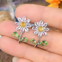 Women Daisy Stud Earrings with Green Leaf Yellow Flower Fancy Ear Accessories for Party Luxury CZ Earrings Trendy Jewellery