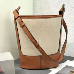 New Women Designer Handbags Woven One Shoulder Bag Summer Straw Basket Bags Bucket Bag Beach Totes Purse fashion versatile