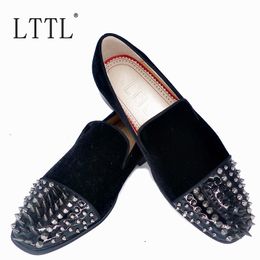 Fashion Black Velvet Shoes Men Spiked Loafers Handmade Mens Flats Casual Shoes Luxury Slip On Dress Shoes