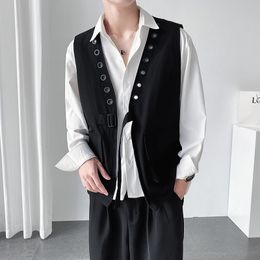 Men's Tank Tops Fashion Hole 3D Pocket Belt Loose Casual Korean Vest Coat Male Women Streetwear Vintage Sleeveless Jacket Waistcoat 230625