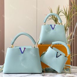 Tote bags Original style Quality Genuine Leather V LOCK presbyopia Totes Palladium decoration postman bag portable female handbag Shoulder Bags