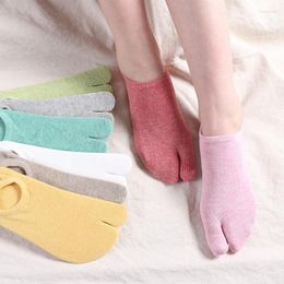 Women Socks 3 Pairs Boat With Toes Japanese Split Toe Non-slip Tabi Sock Solid Colour Cotton Sweaty Low Cut Invisible Short
