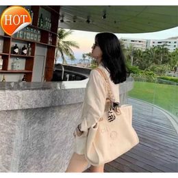 Brand Designer Bags Channel bag Beach Bag Handbag Large Capacity Shopping bags Shoulder Bag Tote bag Women's texture Totebag Multifunctional Lock Crossbody bag 5a