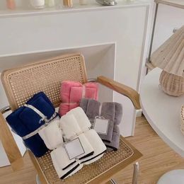 Fashion Brand DoubleC Bath Towel Set Muti-color Black and White Embroidery Quick-drying Absorbent Towels Sets