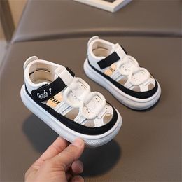 Summer New Children's Sandals Boys' Hollow Board Shoes Breathable and Comfortable Casual Shoes