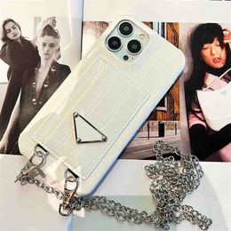 Classic Designer Brand Phonecase With Chains Fashion Letter Phone Covers Scratchproof Cases With Card Pocket For Iphone 11Promax 13Promax 14