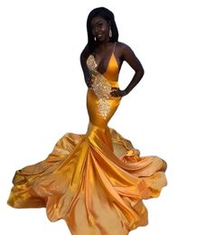 Black Girls Gold Mermaid Prom Dresses New Open Back Sweep Strain Lace Deep V neck Spaghetti Formal Evening Dress Party Gowns