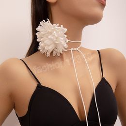 Exaggerated Large Fluffy Fabric Flower Necklaces for Women Elegant Wedding Accessories Rope Chains Choker Collar Fashion Jewelry