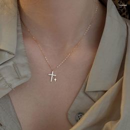 Pendant Necklaces Dainty CZ Cross Necklace Ladies Cubic Zirconia Christian Small Choker Clavicle Chain Women French Golden Jewellery Collier