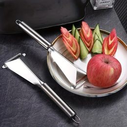 1pc Fruit Triangle Push Knife, Stainless Steel Fancy Fruit Plate Knife, Carving Restaurant Plate Cutting Apple Push, Kitchen Gadgets, Kitchen Supplies