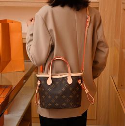 Quality presbyopia shopping bag single shoulder small Tote bag Europe and the United States all luxury