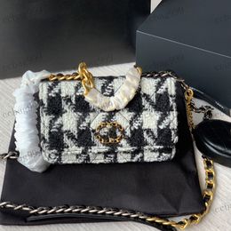 Designer Womens Shoulder Bag Diamond Classic Snowflake Wool Hardware Metal C Buckle Top Chain Handbag Matelasse Chain Crossbody Bags Two Piece Coin Purse 19cm