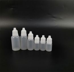 2ML Plastic Squeezable Dropper Bottle with Plug, Empty Refillable Portable Eye Liquid Container with Screw Cap JL1295