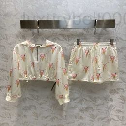 Women's Two Piece Pants Designer Cotton Women Sets With Ice Cream Print Girls Brand Milan Runway Jersey Jogging Outwear Jacket Crop Tops Bomber Long Legging 3WQJ