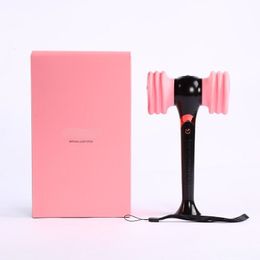 LED Light Sticks Black Pink Light Stick Korea Kpop Ver 1 Ver 2 Ver 3 Lightstick LED Stick Luminous Rod Concert Lamp Hiphop Flash Aid Rod Fan Gift 230625