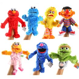 Puppets 30cm Large Puppet Lovely Cartoon Elmo CookieMonster Oscar Sesame Street Soft Plush Toy Hand Puppet Doll For Children Kids Gifts 230626