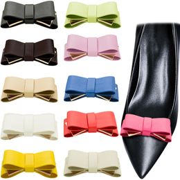 Shoe Parts Accessories 1 Pair Sheepskin Leather Shoe Clips Eelegant Bow Wedding Pumps Decoration Detachable Shoes Accessories for Women Girls DIY Craft 230626