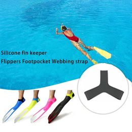 Fins Gloves 1Pair Scuba Diving Fin Keeper Gripper Foot Flippers Swimming Fin Keepers Grippers Straps Snorkelling Elastic Soft Silicone Strap 230626