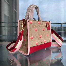 2023-lady Heart-shaped Pattern Tote Bag Totes Shoulder Designer Bag Purse Handbag Women Luxury Leather Shopping Bags Wallet