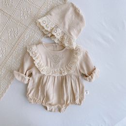 Rompers Lace Princess Toddler Romper Autumn Retro born Baby Girl Clothes Cotton Spring Pure Colour Infant Outfits 2pcs With Hats 230626