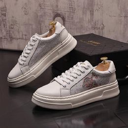 Luxury Men Glitter Rhinestone Black White Casual Shoes Flats Male Rock Prom Sports Sneakers Loafers Zapatos Hombre 1AA1