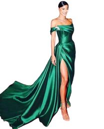 Hunter Green Red Carpet Evening Dresses Off Shoulder Slit Dubai Arabic Aso Ebi Pleated Stain Prom Dress Vestidos De Noche