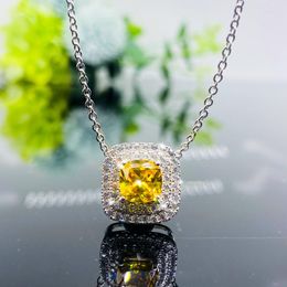 Pendant Necklaces Chic Engagement Necklace For Women Yellow Cubic Zirconia Lively Girls Accessories Fancy Gift Statement Jewelry