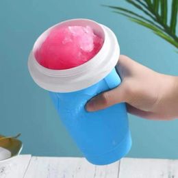 Ice Cream Tools Summer Squeeze Homemade Milkshake Bottle QuickFrozen Smoothie Sand Cup Pinch Slushy Maker Fast Cooling Magic 230627