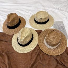 Berets 202306-2509100 Classic Summer Paper Grass Light Breathable Sun Protection Shade Fedoras Cap Men Women Leisure Panama Jazz Hat