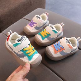 First Walkers Knitted Toddler Shoes Solid Colour With Cartoon Animal Pattern Baby Girl Soft Sole Flat Sneakers Child Boy Walk Shoe Casual 230626