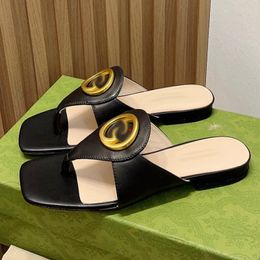 2023 Fashion Designer Fabric Slides Slippers Multicolor Embroidery Mules Women Low Heel Flip Flops Casual Sandals Summer Leather Flat Slide Rubber Sole -671