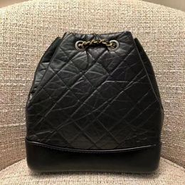 Kvinnors arrangör Koppling axel hobo ryggsäck väska rem äkta läder stora kapacitet handväskor tygväskor män designer purses reseskolor kors kropp kosmetik