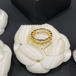 Klassischer Paar-Ring-Charm, modischer Damen-Stil, Ringe, Luxus-Designer-Qualität, eleganter Premium-Schmuck, Accessoires, Größe 7, verblasst nicht, kostbares Weihnachtsgeschenk