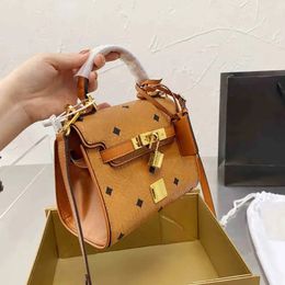 2023 New Shoulder Bag Designer Bag Women Simple Fashion Designers Handbag Messenger Crossbody Bags Ladies Purse